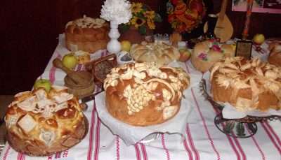 Competition in decorating Slava cake