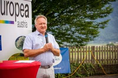 Principal Josef Huber at the winners' ceremony