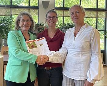 Truda Kuijer (left) Marlies Beukenkamp (centre) Jetske De Boer (right)