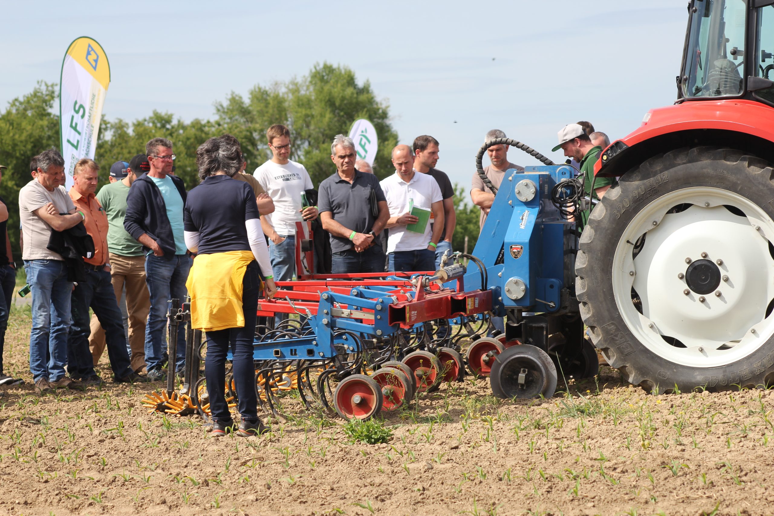 Praktische einblicke an den feldstationen auf den versuchsfeldern der lfs hollabrunn 1